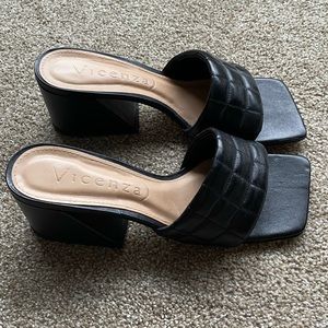 Vicenza, Inc. Black Quilted Leather Sculptural Heels. Size 7